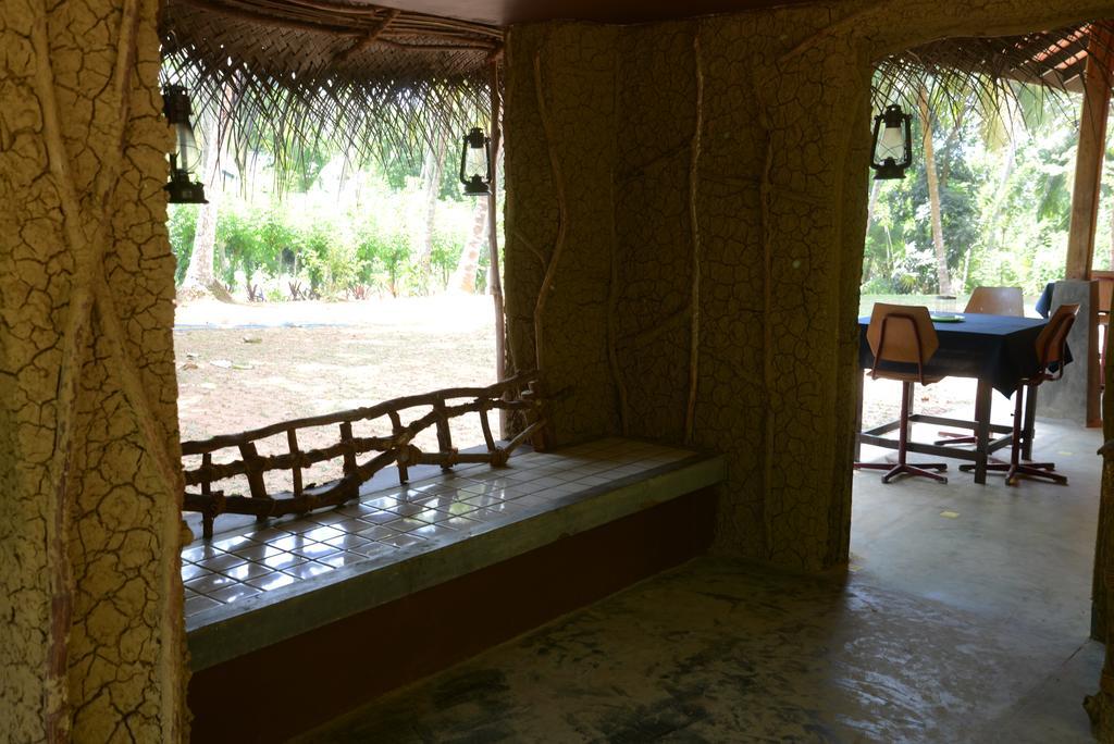 Jungle Beach Hostel Unawatuna Extérieur photo