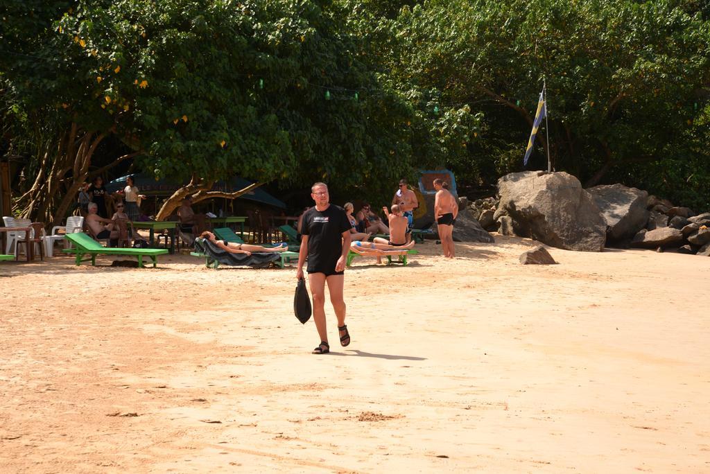 Jungle Beach Hostel Unawatuna Extérieur photo