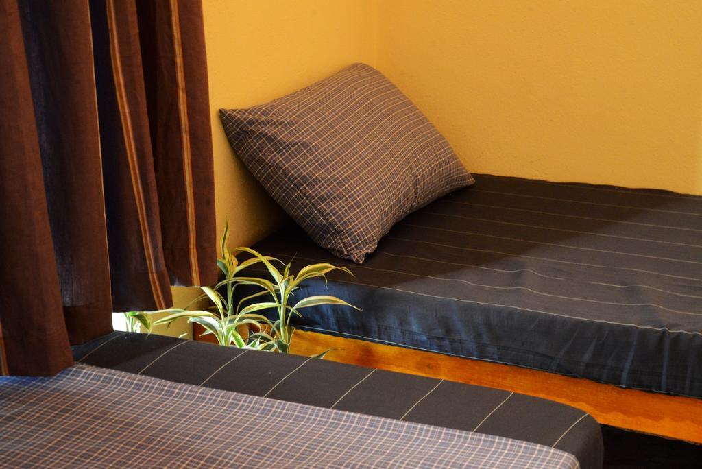 Jungle Beach Hostel Unawatuna Chambre photo