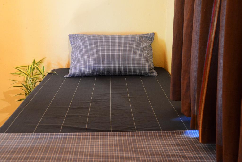Jungle Beach Hostel Unawatuna Chambre photo